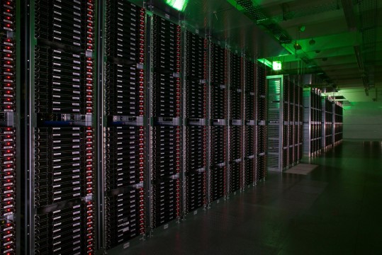 undefined server hosting banner #4